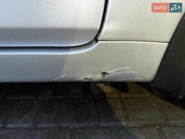 Серый Хендай Соната, объемом двигателя 2 л и пробегом 240 тыс. км за 6000 $, фото 12 на Automoto.ua
