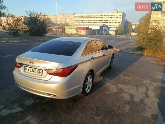 Хендай Соната 2013 в Харькове на Automoto.ua Серый Хендай Соната, объемом двигателя 2 л и пробегом 225 тыс. км за 8000 $, фото 6 на Automoto.ua