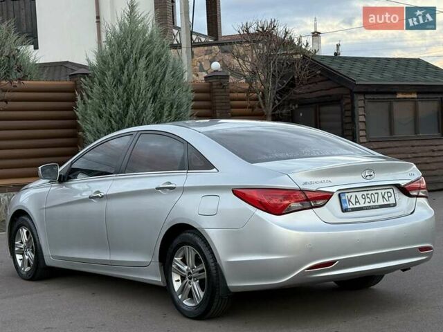 Серый Хендай Соната, объемом двигателя 2 л и пробегом 216 тыс. км за 8200 $, фото 20 на Automoto.ua