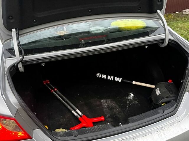 Сірий Хендай Соната, об'ємом двигуна 2.4 л та пробігом 170 тис. км за 8200 $, фото 5 на Automoto.ua