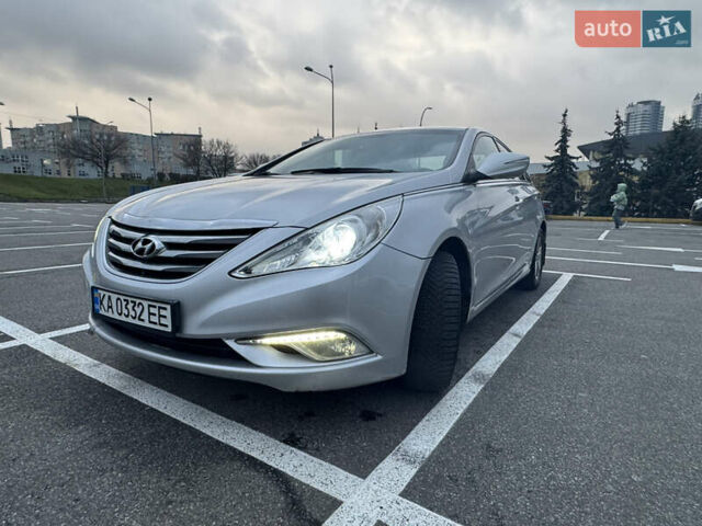 Серый Хендай Соната, объемом двигателя 2 л и пробегом 169 тыс. км за 8000 $, фото 8 на Automoto.ua