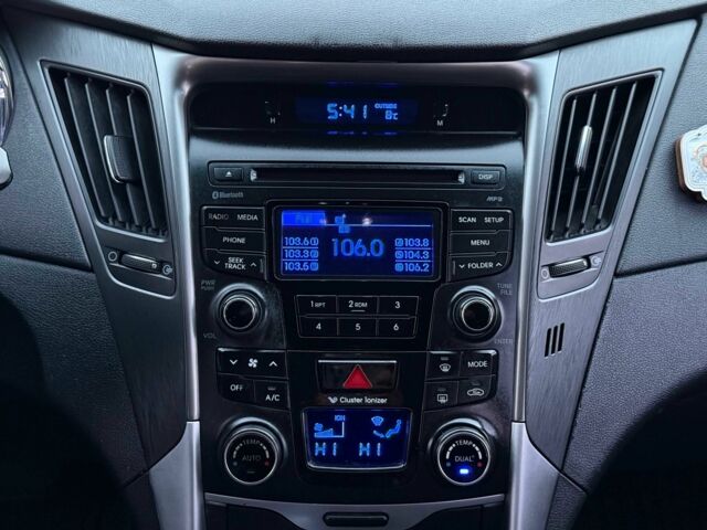 Сірий Хендай Соната, об'ємом двигуна 2 л та пробігом 216 тис. км за 8200 $, фото 18 на Automoto.ua