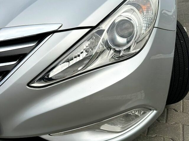 Сірий Хендай Соната, об'ємом двигуна 2 л та пробігом 356 тис. км за 7900 $, фото 3 на Automoto.ua