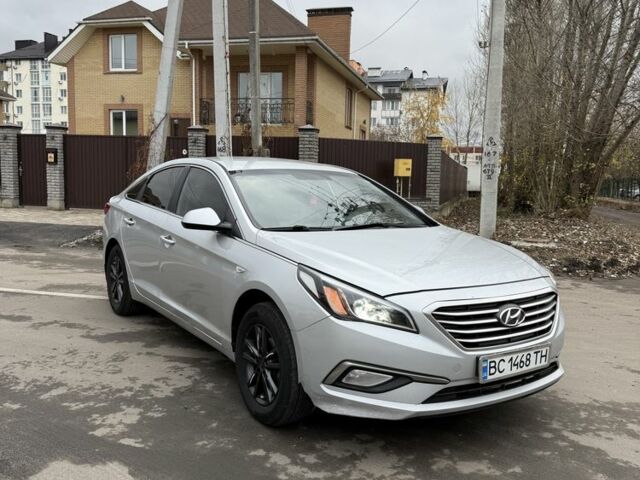 Серый Хендай Соната, объемом двигателя 2 л и пробегом 220 тыс. км за 6700 $, фото 6 на Automoto.ua
