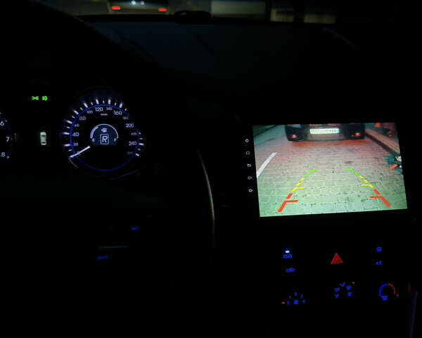 Серый Хендай Соната, объемом двигателя 2 л и пробегом 320 тыс. км за 6999 $, фото 24 на Automoto.ua