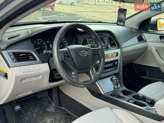 Хендай Соната 2014 у Одесі на Automoto.ua Сірий Хендай Соната, об'ємом двигуна 2.4 л та пробігом 190 тис. км за 10300 $, фото 11 на Automoto.ua