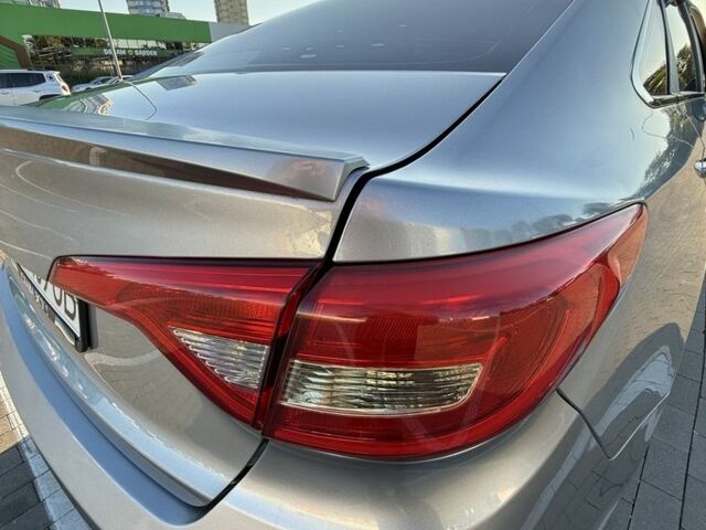 Серый Хендай Соната, объемом двигателя 2.4 л и пробегом 158 тыс. км за 9500 $, фото 10 на Automoto.ua