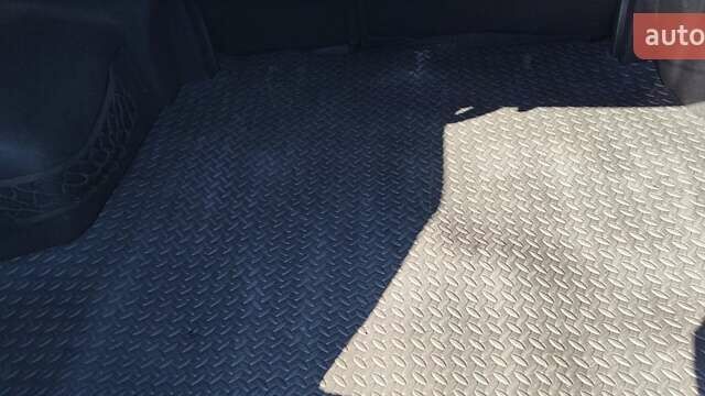 Серый Хендай Соната, объемом двигателя 2.4 л и пробегом 268 тыс. км за 7500 $, фото 12 на Automoto.ua