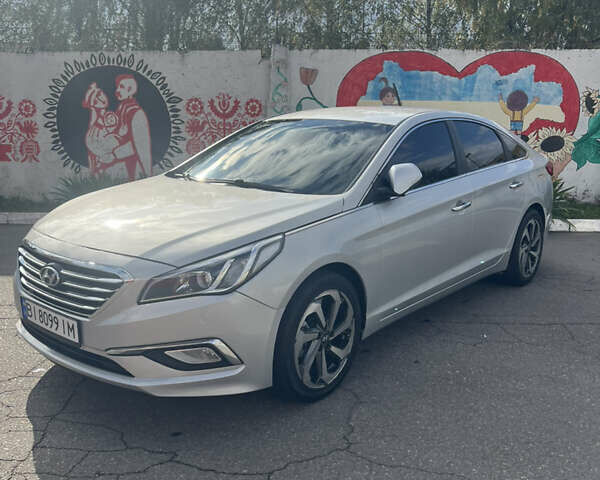 Серый Хендай Соната, объемом двигателя 2 л и пробегом 223 тыс. км за 10300 $, фото 3 на Automoto.ua