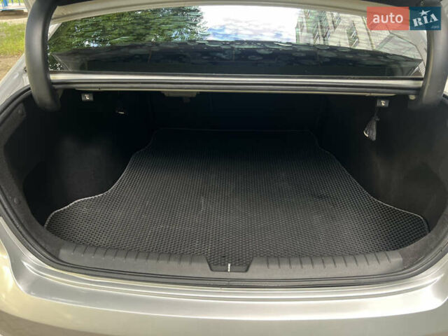 Серый Хендай Соната, объемом двигателя 2 л и пробегом 138 тыс. км за 10899 $, фото 31 на Automoto.ua