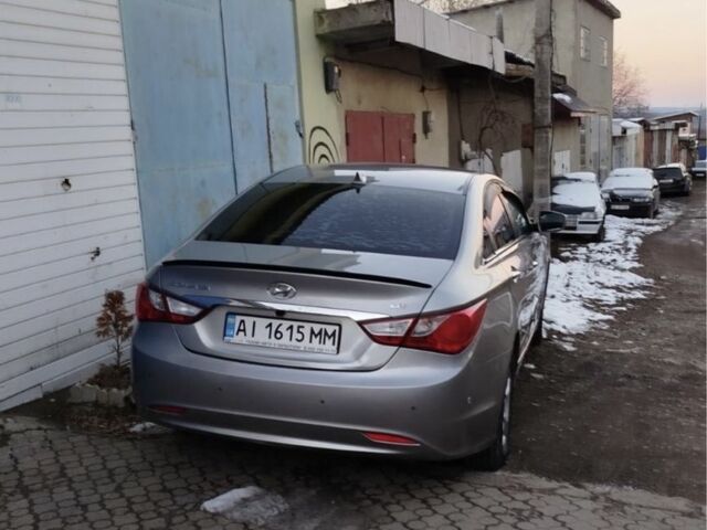 Серый Хендай Соната, объемом двигателя 2 л и пробегом 270 тыс. км за 8800 $, фото 2 на Automoto.ua