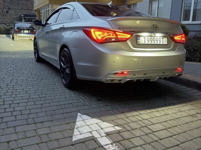Серый Хендай Соната, объемом двигателя 2 л и пробегом 320 тыс. км за 7200 $, фото 7 на Automoto.ua