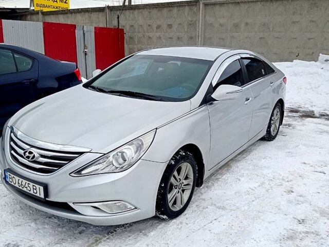 Серый Хендай Соната, объемом двигателя 2 л и пробегом 590 тыс. км за 8200 $, фото 7 на Automoto.ua