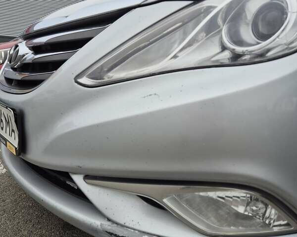 Серый Хендай Соната, объемом двигателя 2 л и пробегом 246 тыс. км за 6800 $, фото 17 на Automoto.ua