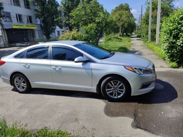 Серый Хендай Соната, объемом двигателя 2.4 л и пробегом 150 тыс. км за 10000 $, фото 1 на Automoto.ua