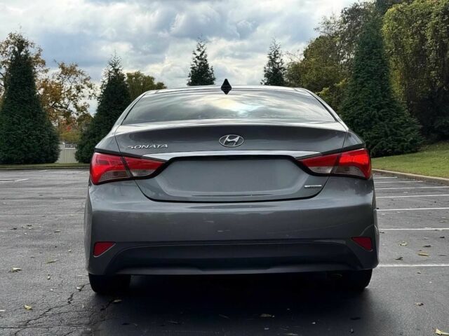 Серый Хендай Соната, объемом двигателя 2.4 л и пробегом 85 тыс. км за 5600 $, фото 5 на Automoto.ua