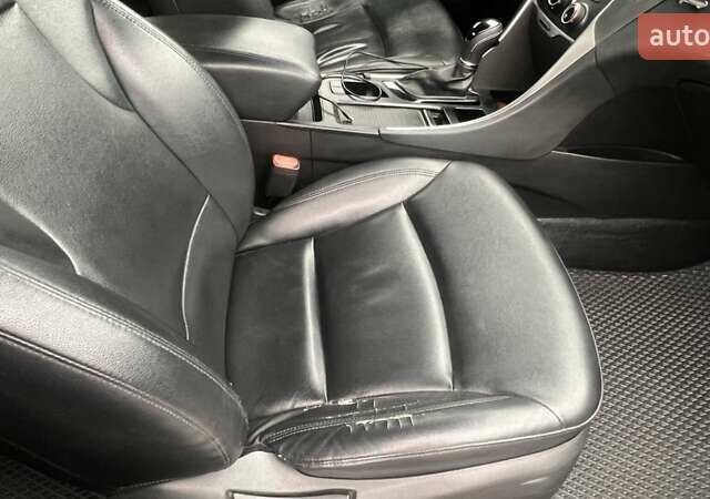 Серый Хендай Соната, объемом двигателя 2 л и пробегом 192 тыс. км за 8400 $, фото 16 на Automoto.ua