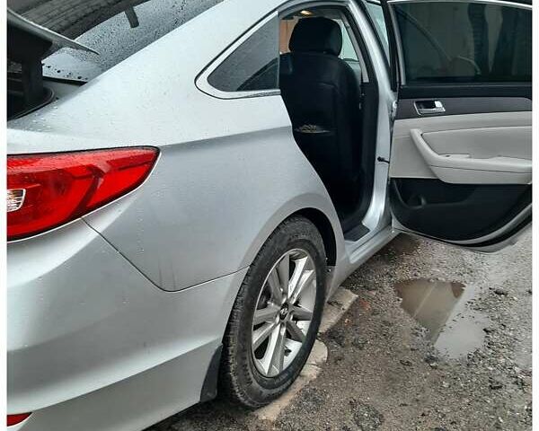 Серый Хендай Соната, объемом двигателя 1.59 л и пробегом 167 тыс. км за 9700 $, фото 3 на Automoto.ua