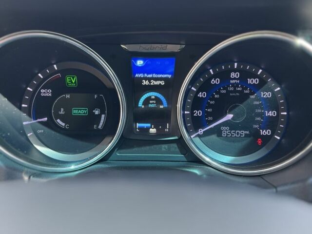 Серый Хендай Соната, объемом двигателя 2.4 л и пробегом 133 тыс. км за 11000 $, фото 6 на Automoto.ua