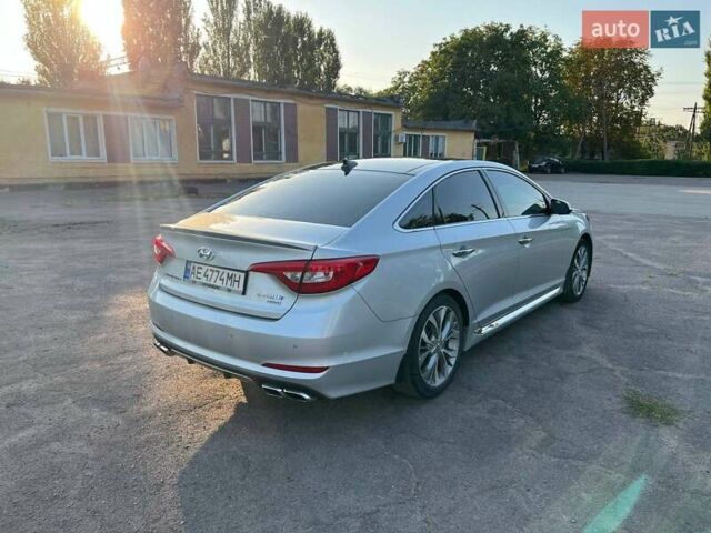 Сірий Хендай Соната, об'ємом двигуна 2 л та пробігом 144 тис. км за 14500 $, фото 3 на Automoto.ua