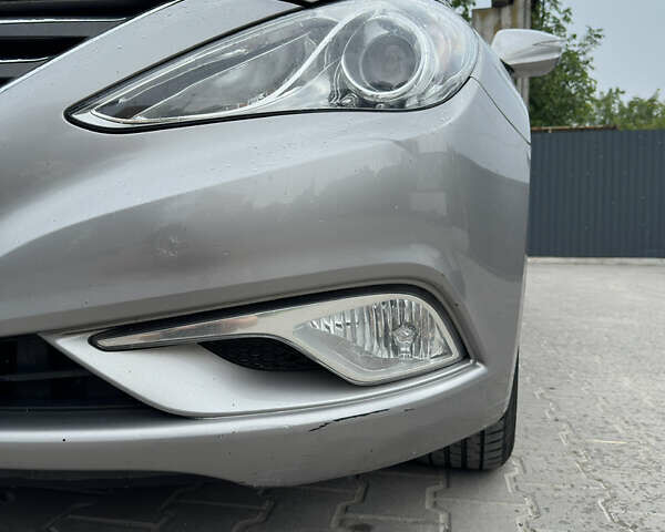 Сірий Хендай Соната, об'ємом двигуна 2 л та пробігом 280 тис. км за 8200 $, фото 34 на Automoto.ua