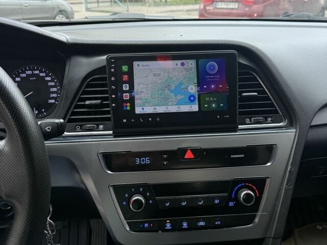 Серый Хендай Соната, объемом двигателя 2 л и пробегом 220 тыс. км за 6700 $, фото 11 на Automoto.ua