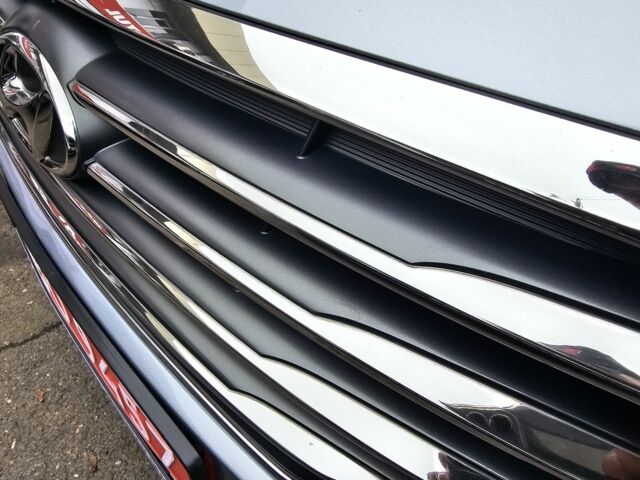 Серый Хендай Соната, объемом двигателя 2 л и пробегом 60 тыс. км за 14200 $, фото 4 на Automoto.ua