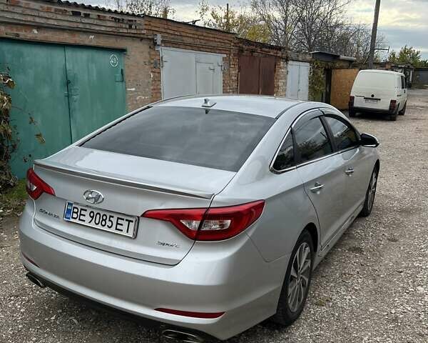 Хендай Соната 2014 в Первомайск на Automoto.ua Серый Хендай Соната, объемом двигателя 2.36 л и пробегом 118 тыс. км за 9700 $, фото 3 на Automoto.ua