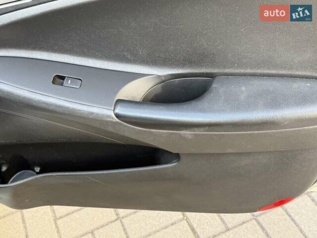 Серый Хендай Соната, объемом двигателя 2 л и пробегом 222 тыс. км за 6999 $, фото 22 на Automoto.ua