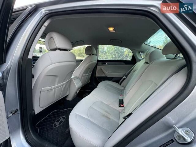 Хендай Соната 2014 у Одесі на Automoto.ua Сірий Хендай Соната, об'ємом двигуна 2.4 л та пробігом 190 тис. км за 10300 $, фото 13 на Automoto.ua