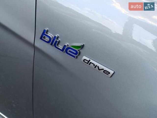 Сірий Хендай Соната, об'ємом двигуна 2.4 л та пробігом 207 тис. км за 11290 $, фото 8 на Automoto.ua