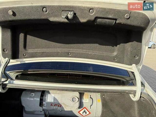 Серый Хендай Соната, объемом двигателя 2 л и пробегом 222 тыс. км за 6999 $, фото 37 на Automoto.ua