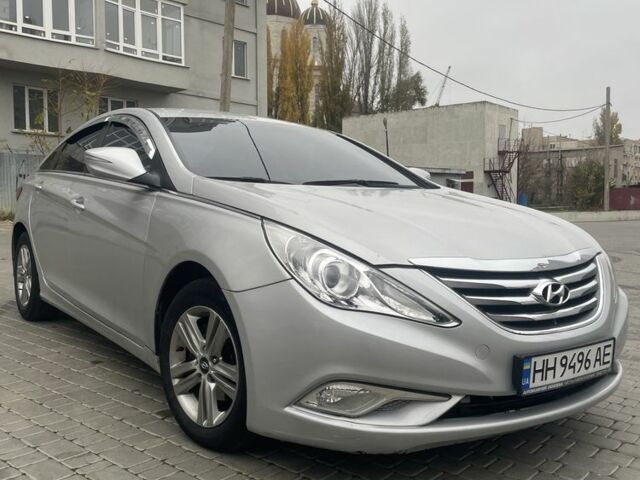 Серый Хендай Соната, объемом двигателя 2 л и пробегом 3 тыс. км за 7500 $, фото 1 на Automoto.ua