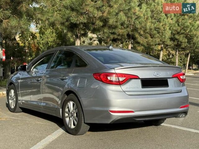 Хендай Соната 2014 у Одесі на Automoto.ua Сірий Хендай Соната, об'ємом двигуна 2.4 л та пробігом 190 тис. км за 10300 $, фото 6 на Automoto.ua