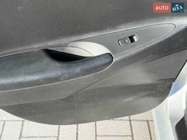 Серый Хендай Соната, объемом двигателя 2 л и пробегом 222 тыс. км за 6999 $, фото 31 на Automoto.ua
