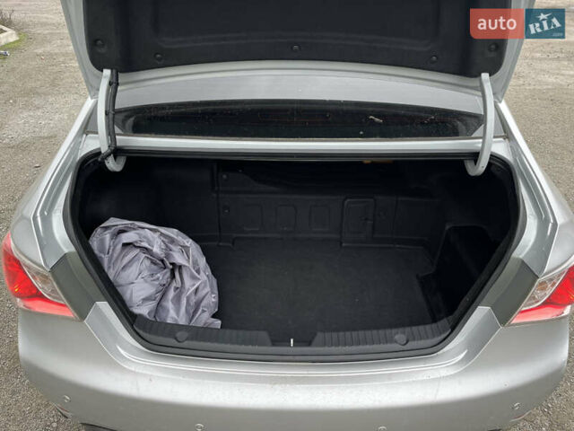 Сірий Хендай Соната, об'ємом двигуна 2.4 л та пробігом 220 тис. км за 9100 $, фото 10 на Automoto.ua