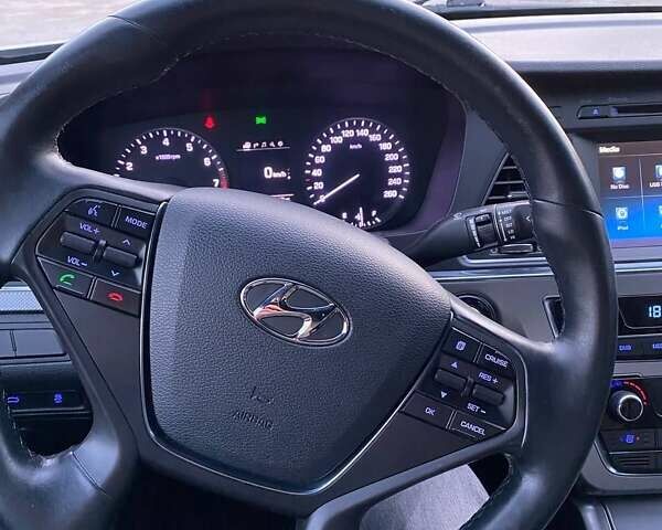 Серый Хендай Соната, объемом двигателя 2 л и пробегом 359 тыс. км за 9500 $, фото 47 на Automoto.ua