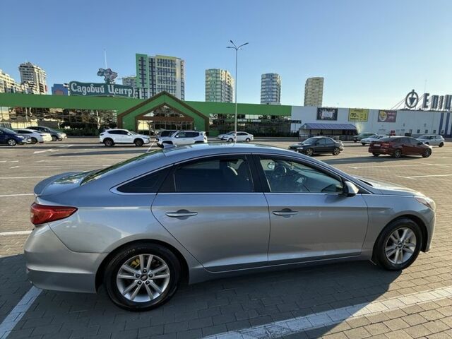 Серый Хендай Соната, объемом двигателя 2.4 л и пробегом 158 тыс. км за 9500 $, фото 2 на Automoto.ua