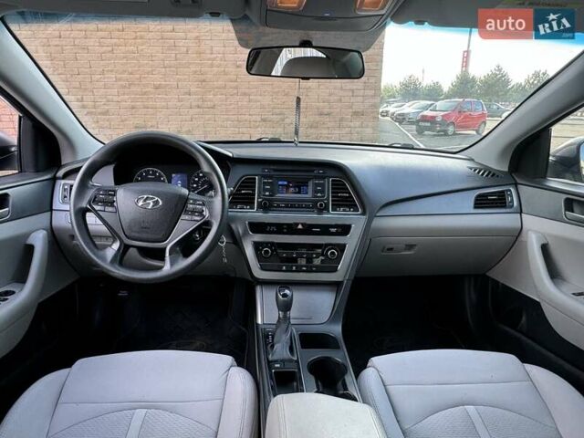 Хендай Соната 2014 у Одесі на Automoto.ua Сірий Хендай Соната, об'ємом двигуна 2.4 л та пробігом 190 тис. км за 10300 $, фото 15 на Automoto.ua