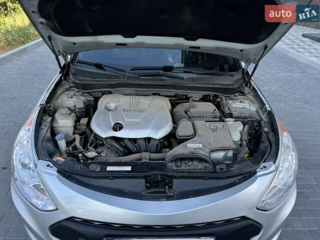 Хендай Соната 2014 у Полтаві на Automoto.ua Сірий Хендай Соната, об'ємом двигуна 2.36 л та пробігом 139 тис. км за 10250 $, фото 10 на Automoto.ua