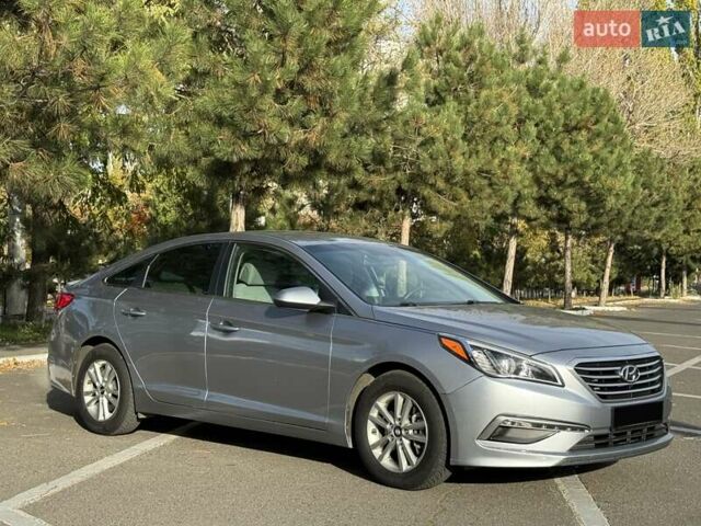 Хендай Соната 2014 у Одесі на Automoto.ua Сірий Хендай Соната, об'ємом двигуна 2.4 л та пробігом 190 тис. км за 10300 $, фото 4 на Automoto.ua