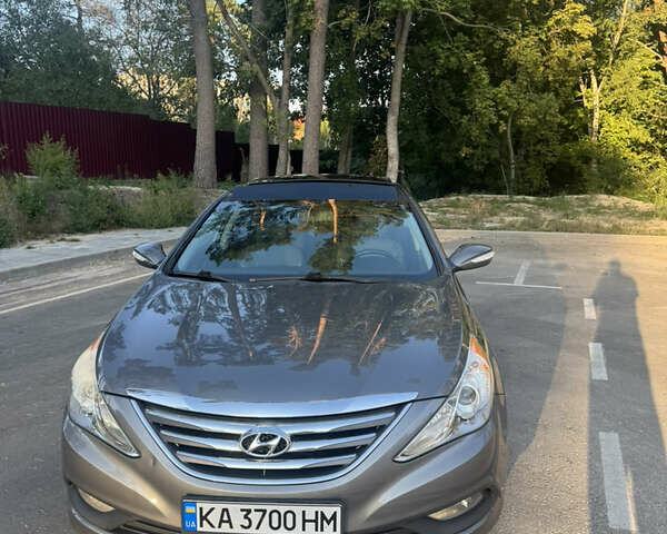 Сірий Хендай Соната, об'ємом двигуна 2.4 л та пробігом 206 тис. км за 9000 $, фото 6 на Automoto.ua