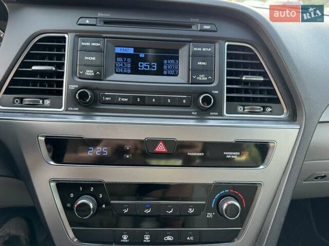 Хендай Соната 2014 у Одесі на Automoto.ua Сірий Хендай Соната, об'ємом двигуна 2.4 л та пробігом 190 тис. км за 10300 $, фото 18 на Automoto.ua