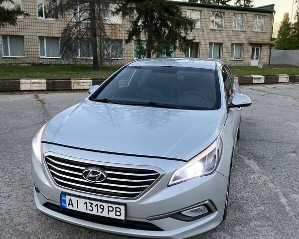 Серый Хендай Соната, объемом двигателя 2 л и пробегом 359 тыс. км за 9500 $, фото 53 на Automoto.ua