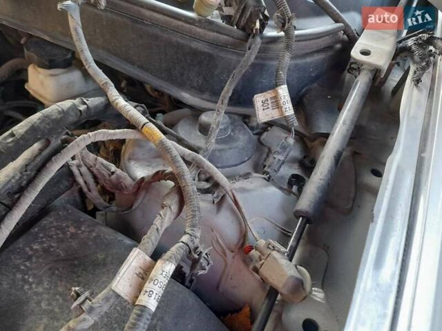 Сірий Хендай Соната, об'ємом двигуна 2 л та пробігом 320 тис. км за 3100 $, фото 22 на Automoto.ua