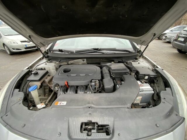 Серый Хендай Соната, объемом двигателя 2.4 л и пробегом 150 тыс. км за 7800 $, фото 13 на Automoto.ua