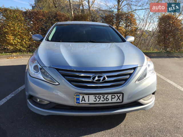 Серый Хендай Соната, объемом двигателя 2.36 л и пробегом 160 тыс. км за 8900 $, фото 1 на Automoto.ua