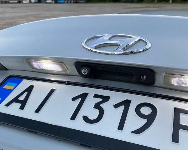 Серый Хендай Соната, объемом двигателя 2 л и пробегом 359 тыс. км за 9500 $, фото 29 на Automoto.ua