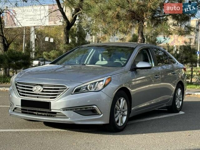 Хендай Соната 2014 у Одесі на Automoto.ua Сірий Хендай Соната, об'ємом двигуна 2.4 л та пробігом 190 тис. км за 10300 $, фото 5 на Automoto.ua