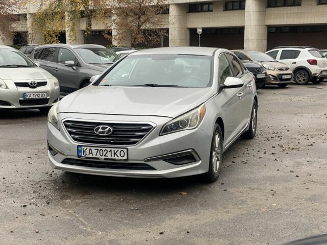 Серый Хендай Соната, объемом двигателя 2.4 л и пробегом 150 тыс. км за 7800 $, фото 4 на Automoto.ua